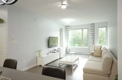 221 2665 Mountain Highway, North Vancouver, BC, North vancouver — Apartment/Condo for sale