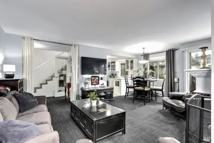 201 7162 133a Street, Surrey, BC, Surrey — Apartment/Condo for sale