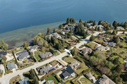 6501 North Gale Avenue, Sechelt, BC, Sechelt — Single Family Residence for sale