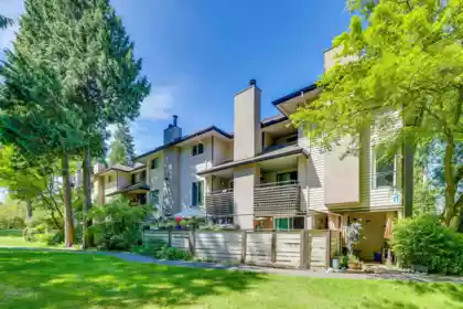 10618 Holly Park Lane, Surrey, BC, Surrey — Townhouse for sale