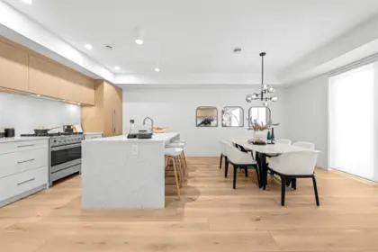 10 3075 160 Street, Surrey, BC, Surrey — Townhouse for sale