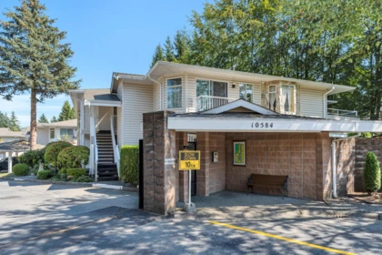 202 10584 153 Street, Surrey, BC, Surrey — Townhouse for sale