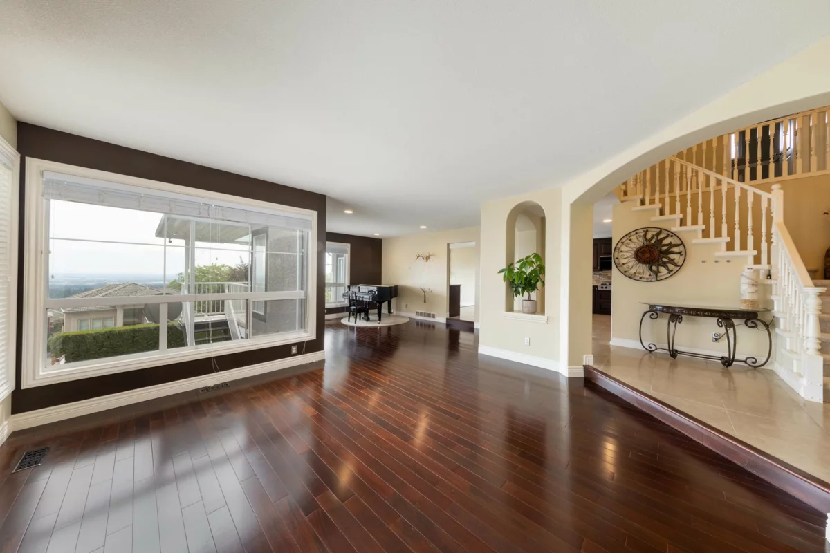 Breakfast Nook Photo of 3066 Tanager Court, Coquitlam, BC