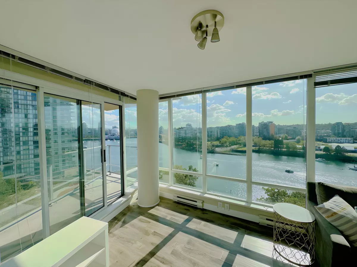 Family Room Photo of 1506 980 Cooperage Way, Vancouver, BC