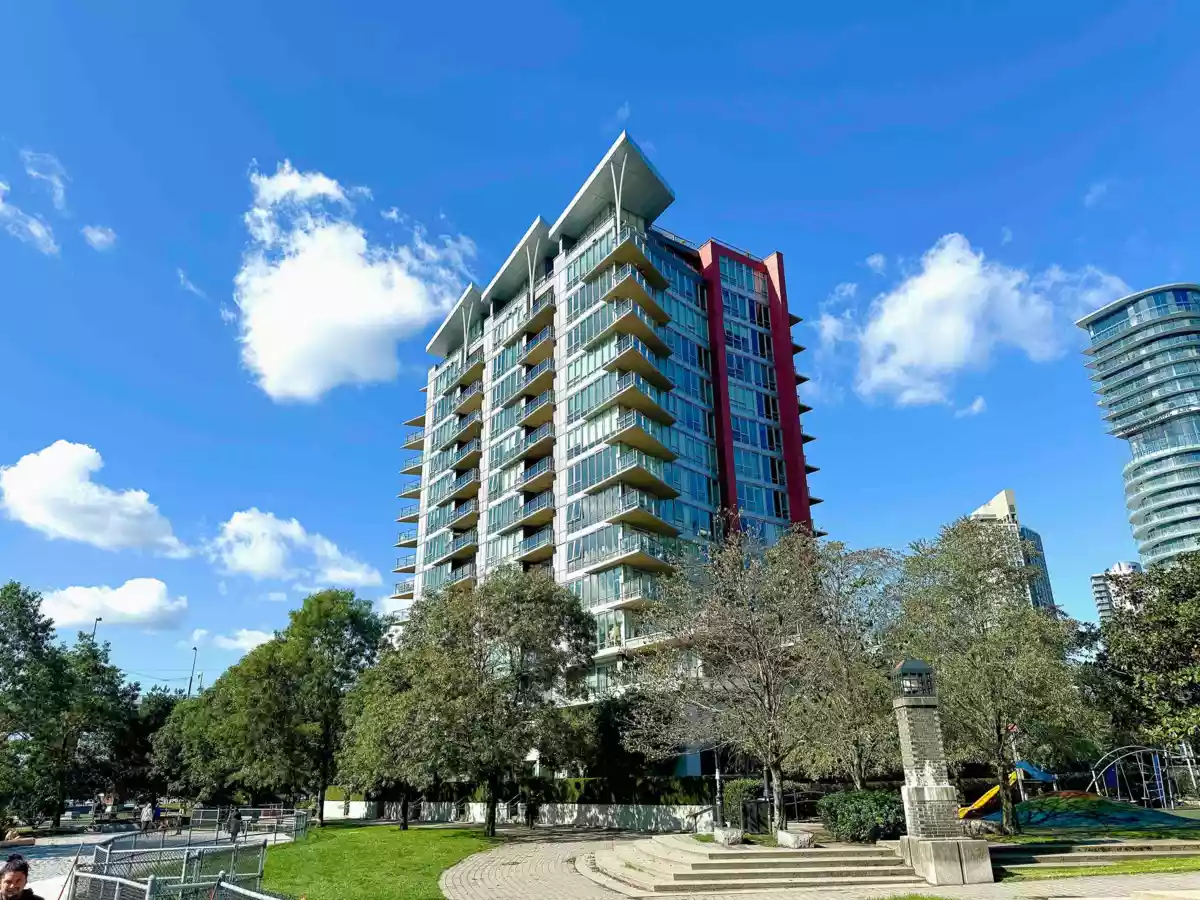 Guest Bathroom Photo of 1506 980 Cooperage Way, Vancouver, BC