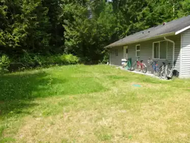 539 Hough Road, Gibsons, BC, Gibsons — Single Family Residence for sale