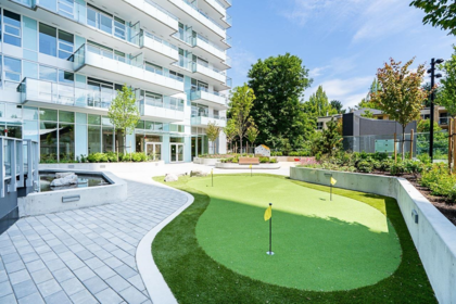 Swimming Pool Photo of 2403 13778 100 Avenue, Surrey, BC