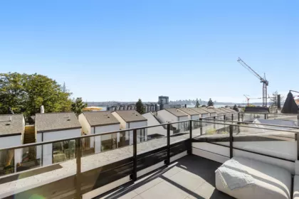 222 650 E 2nd Street, North Vancouver, BC, North Vancouver — Townhouse for sale