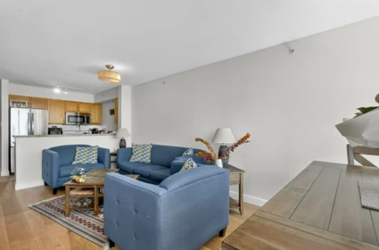 1602 4398 Buchanan Street, Burnaby, BC, Burnaby — Apartment/Condo for sale