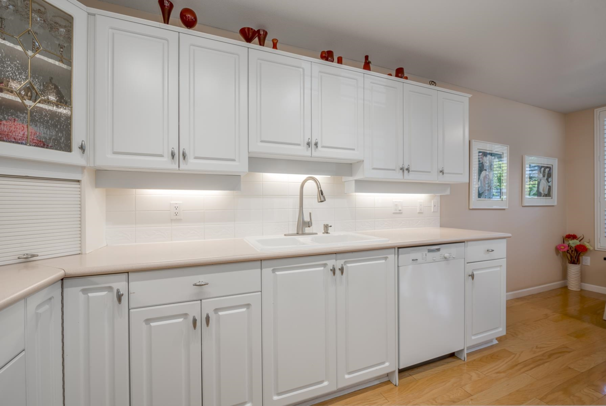 Primary Bathroom Photo of 109N 1100 56 Street, Delta, BC