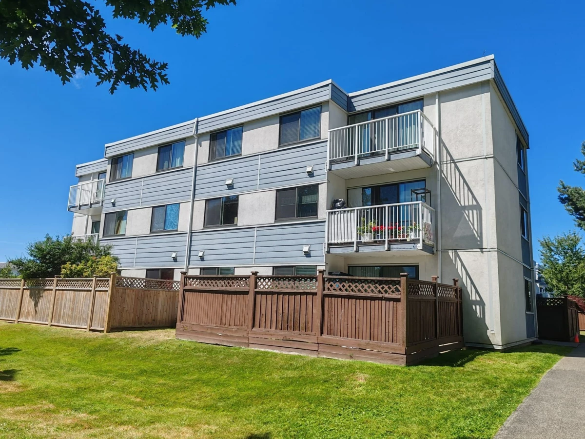 Kitchen Photo of 204 7240 Lindsay Road, Richmond, BC