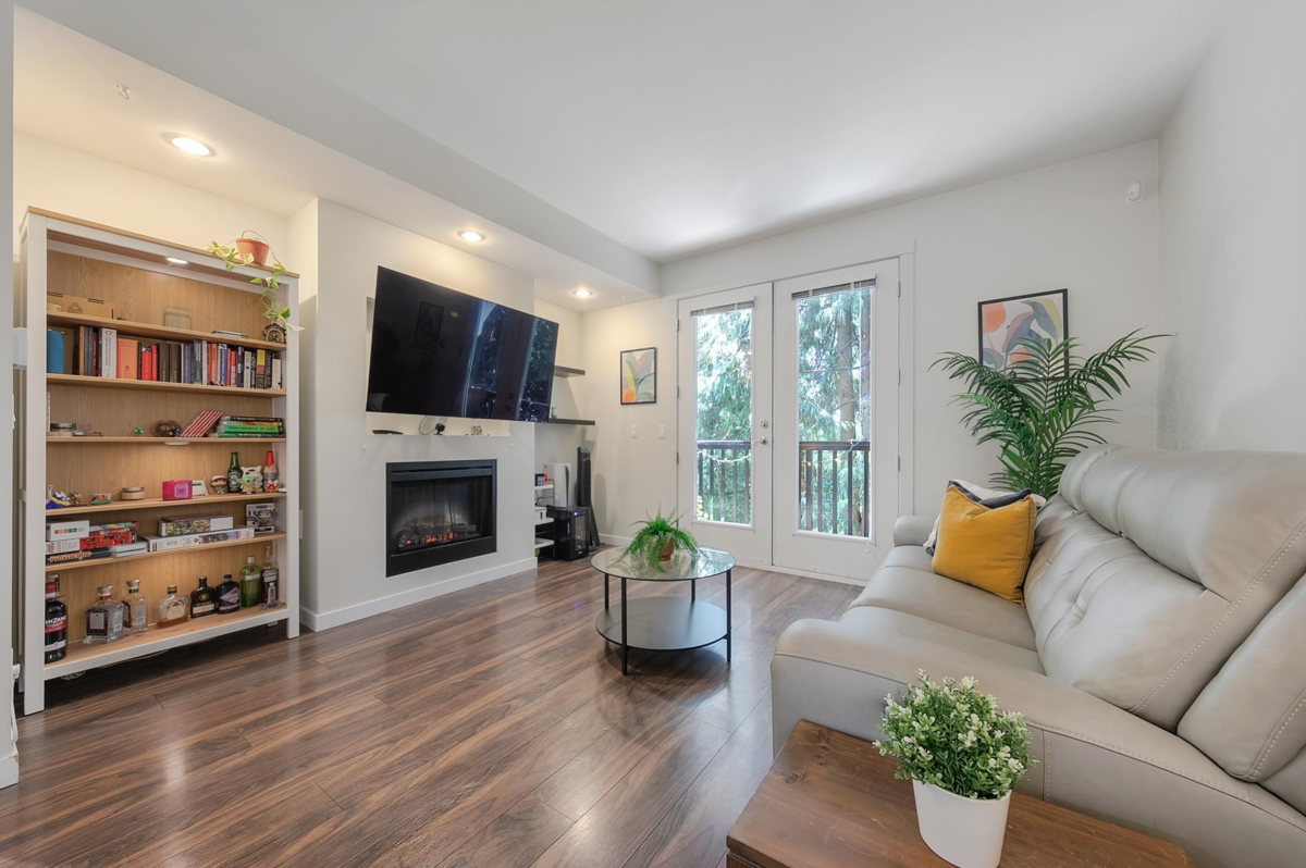 Living Room Photo of 82 688 Edgar Avenue, Coquitlam, BC