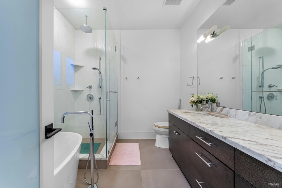 Laundry Room Photo of 4061 St. Pauls Avenue, North Vancouver, BC