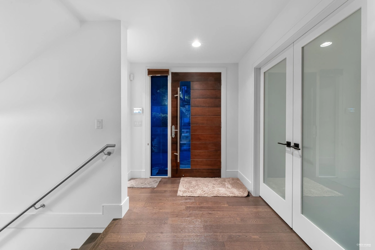 Powder Room Photo of 4061 St. Pauls Avenue, North Vancouver, BC