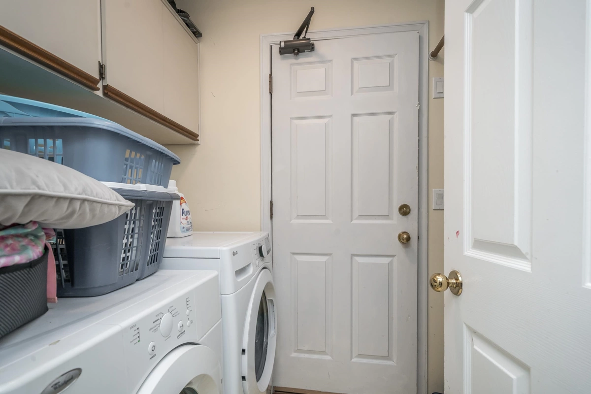 Backyard Photo of 12549 21a Avenue, Surrey, BC