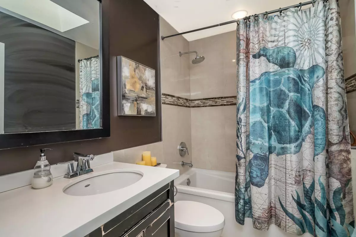 Outdoor Deck Photo of 12549 21a Avenue, Surrey, BC