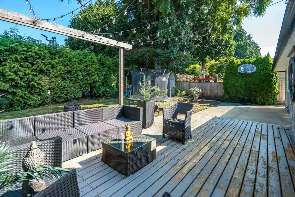 Outdoor Kitchen Photo of 12549 21a Avenue, Surrey, BC