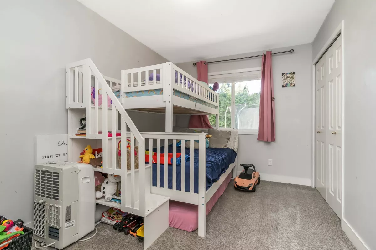 Outdoor Patio Photo of 12549 21a Avenue, Surrey, BC