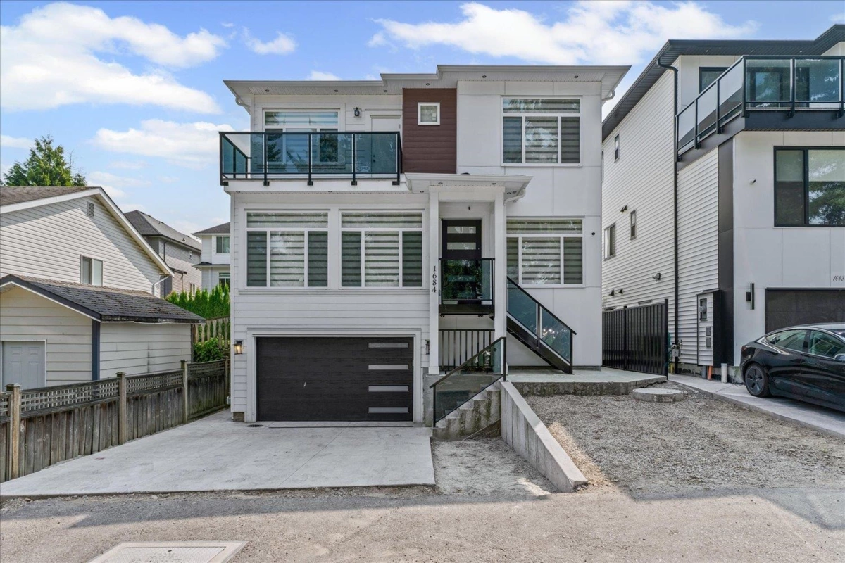 Exterior Front Photo of 1684 Mckenzie Road, Abbotsford, BC