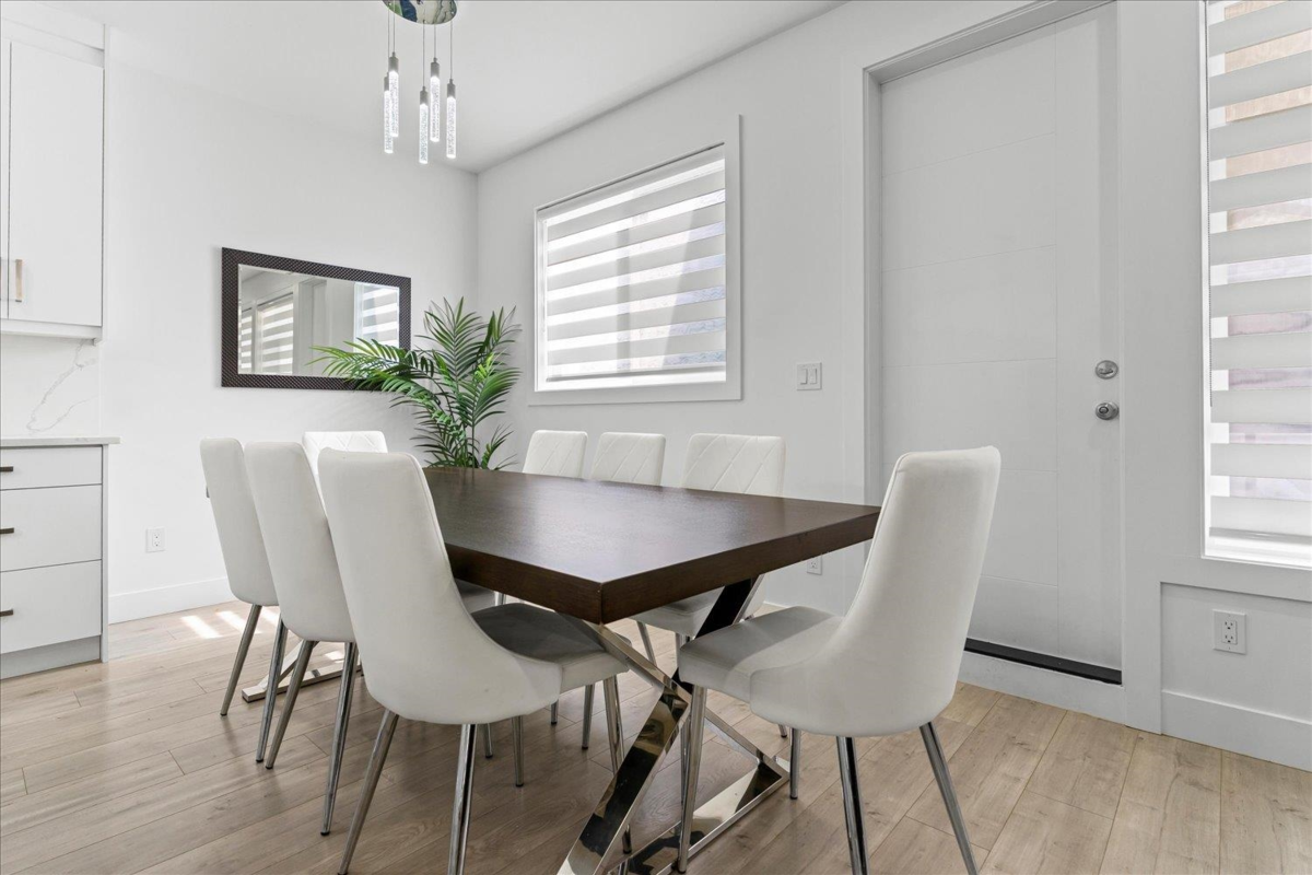 Kitchen Photo of 1684 Mckenzie Road, Abbotsford, BC