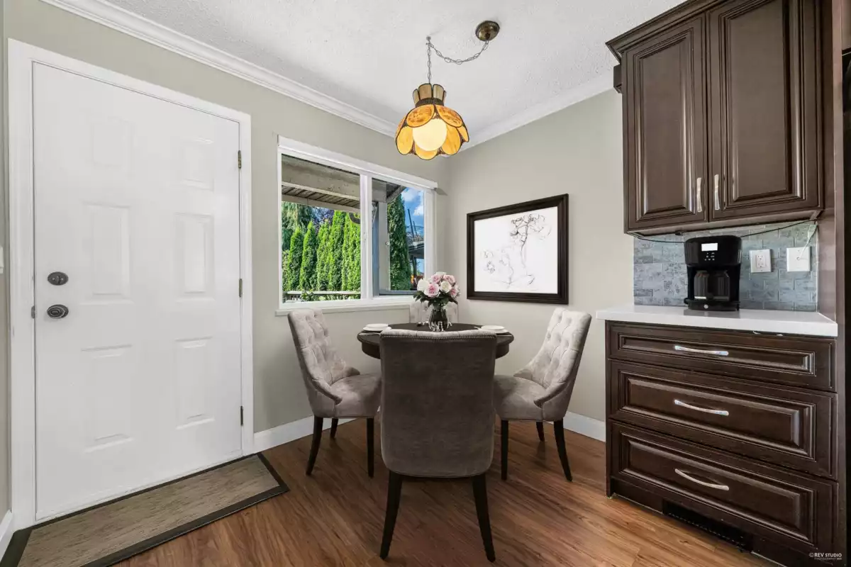 Guest Bathroom Photo of 26580 28b Avenue, Langley, BC