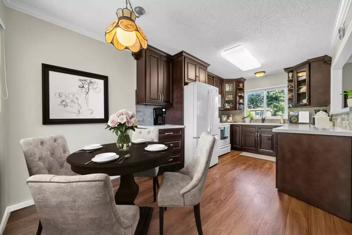 Primary Bathroom Photo of 26580 28b Avenue, Langley, BC