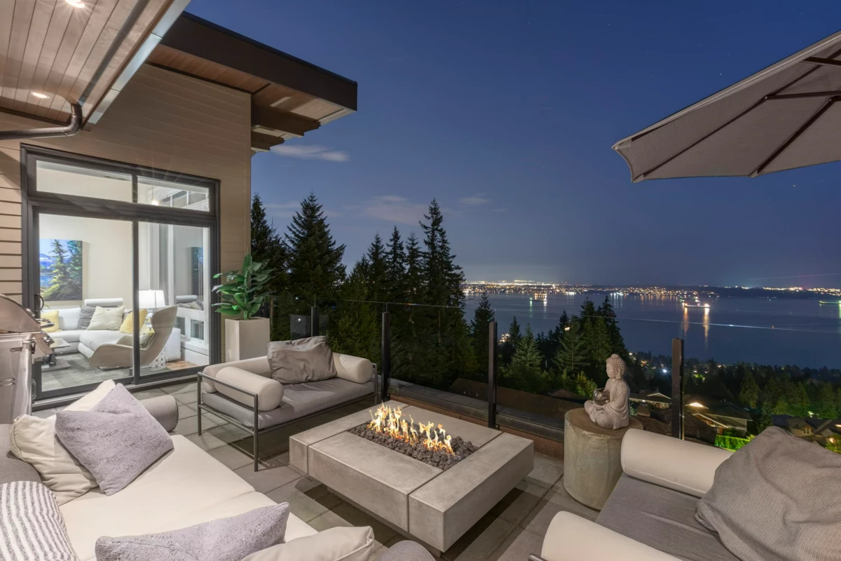 Garage Interior Photo of 2780 Highgrove Place, West Vancouver, BC