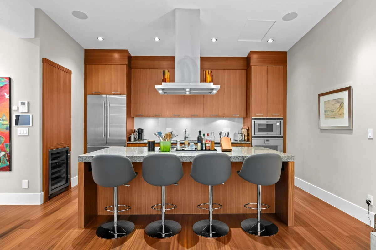 Living Room Photo of 2780 Highgrove Place, West Vancouver, BC