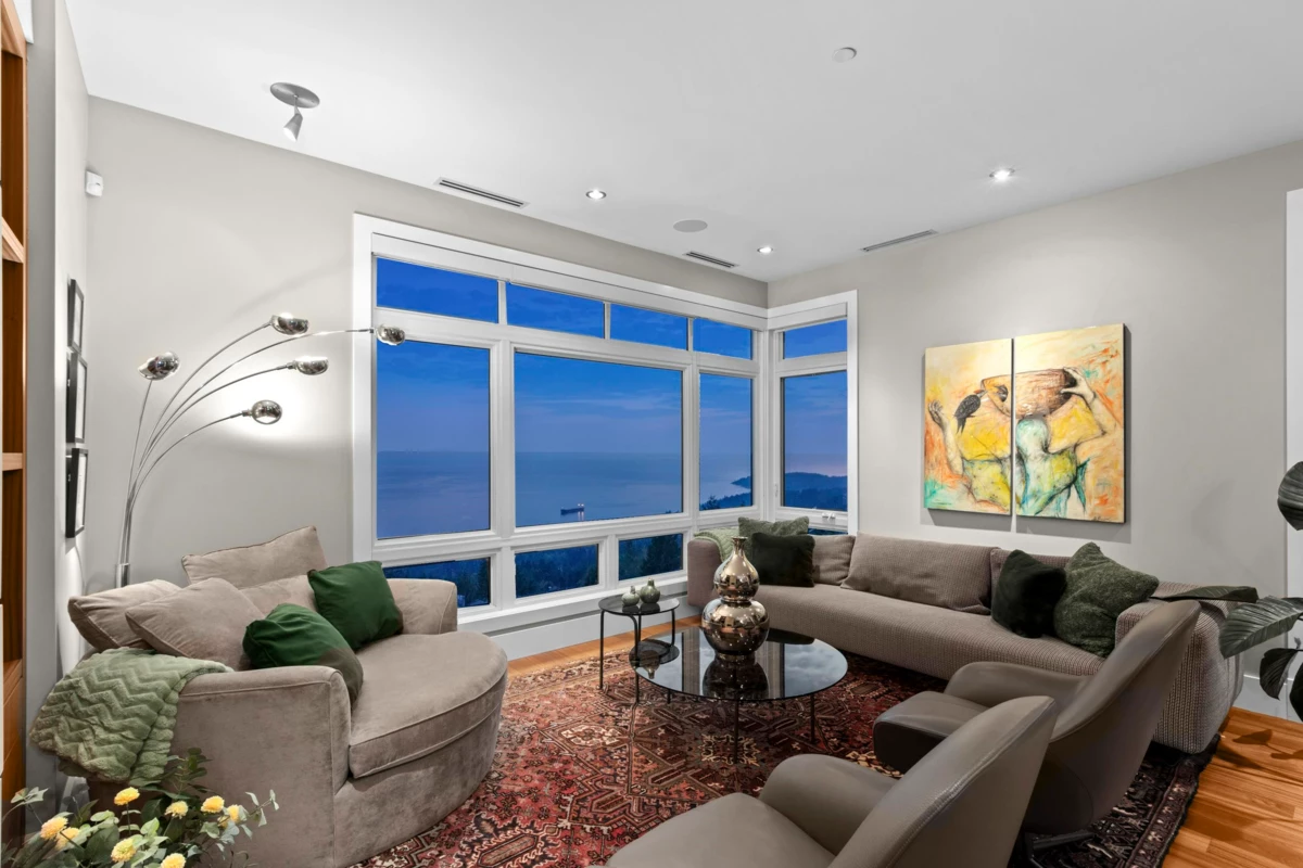 Primary Bathroom Photo of 2780 Highgrove Place, West Vancouver, BC