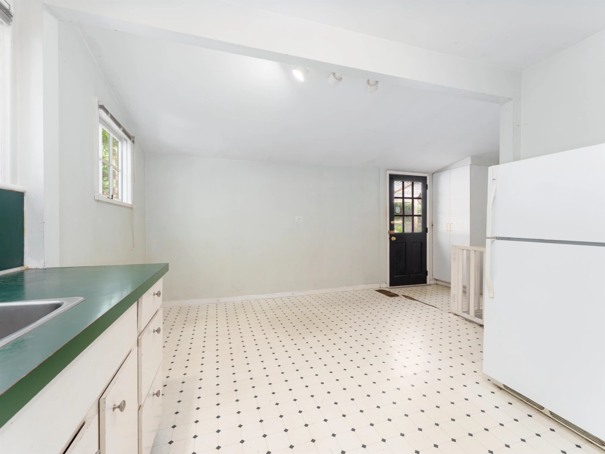 Powder Room Photo of 4150 Dollarton Highway, North Vancouver, BC