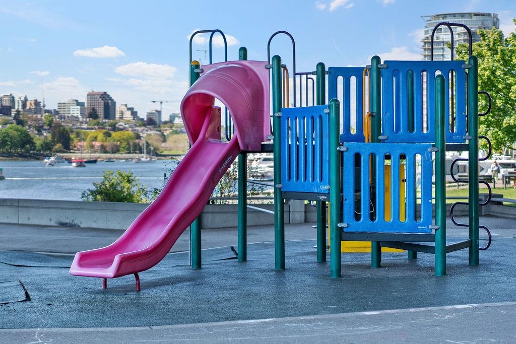 Basement Recreation Room Photo of 801 980 Cooperage Way, Vancouver, BC