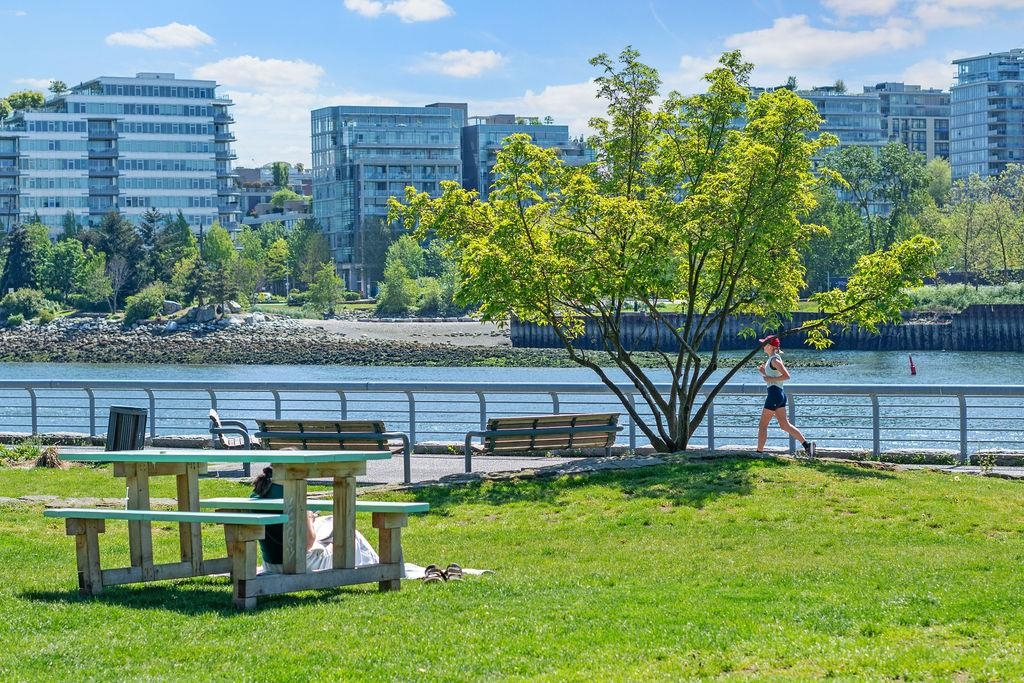 Loft / Bonus Room Photo of 801 980 Cooperage Way, Vancouver, BC