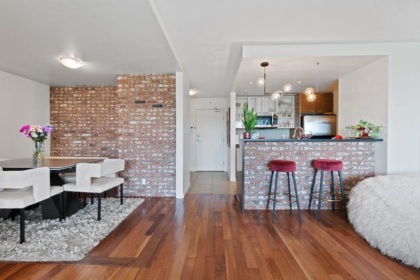 Kitchen Photo of 801 980 Cooperage Way, Vancouver, BC