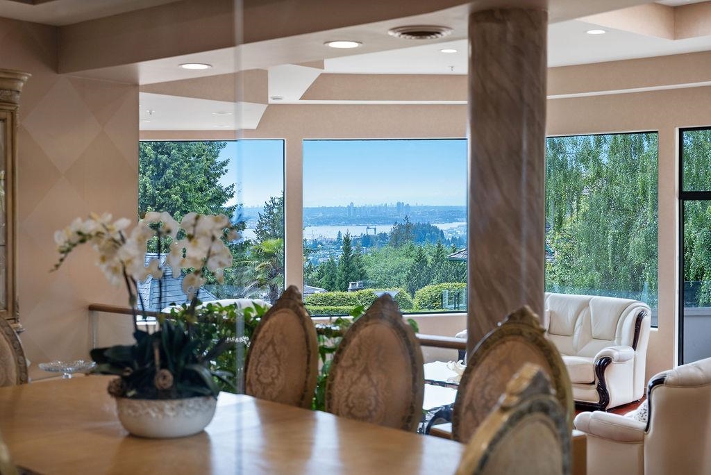 Laundry Room Photo of 2490 Westhill Court, West Vancouver, BC