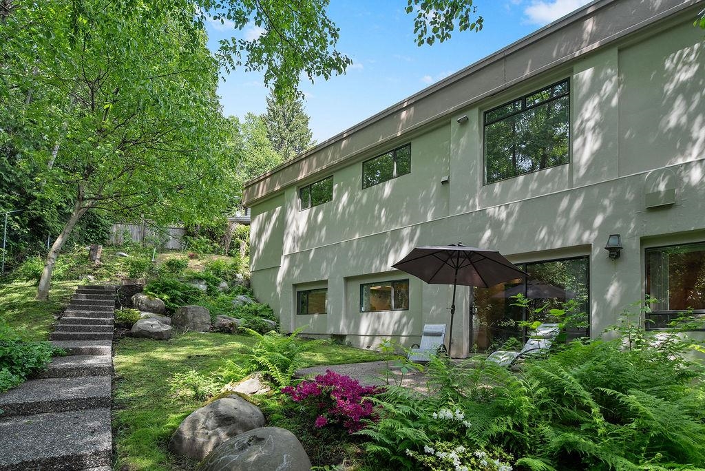 Neighborhood Park Photo Near 2490 Westhill Court, West Vancouver, BC