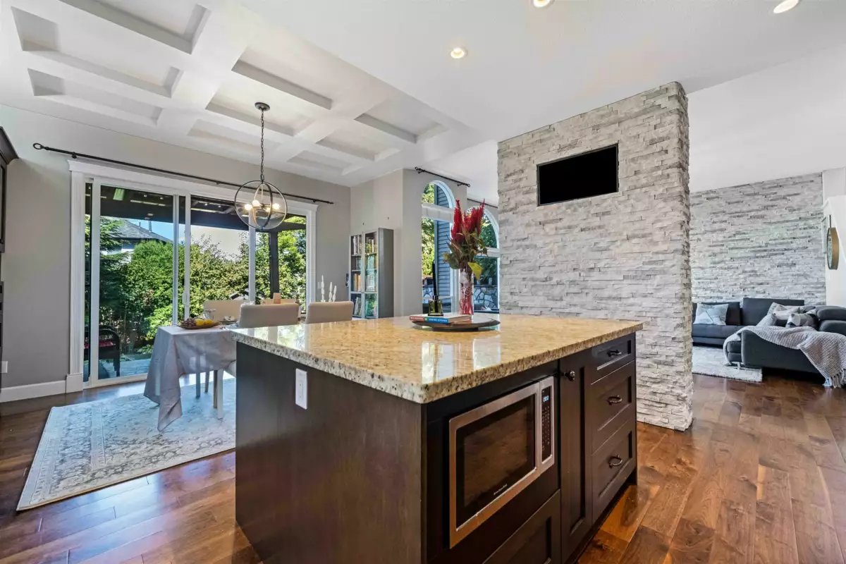 Kitchen Photo of 16615 61 Avenue, Surrey, BC