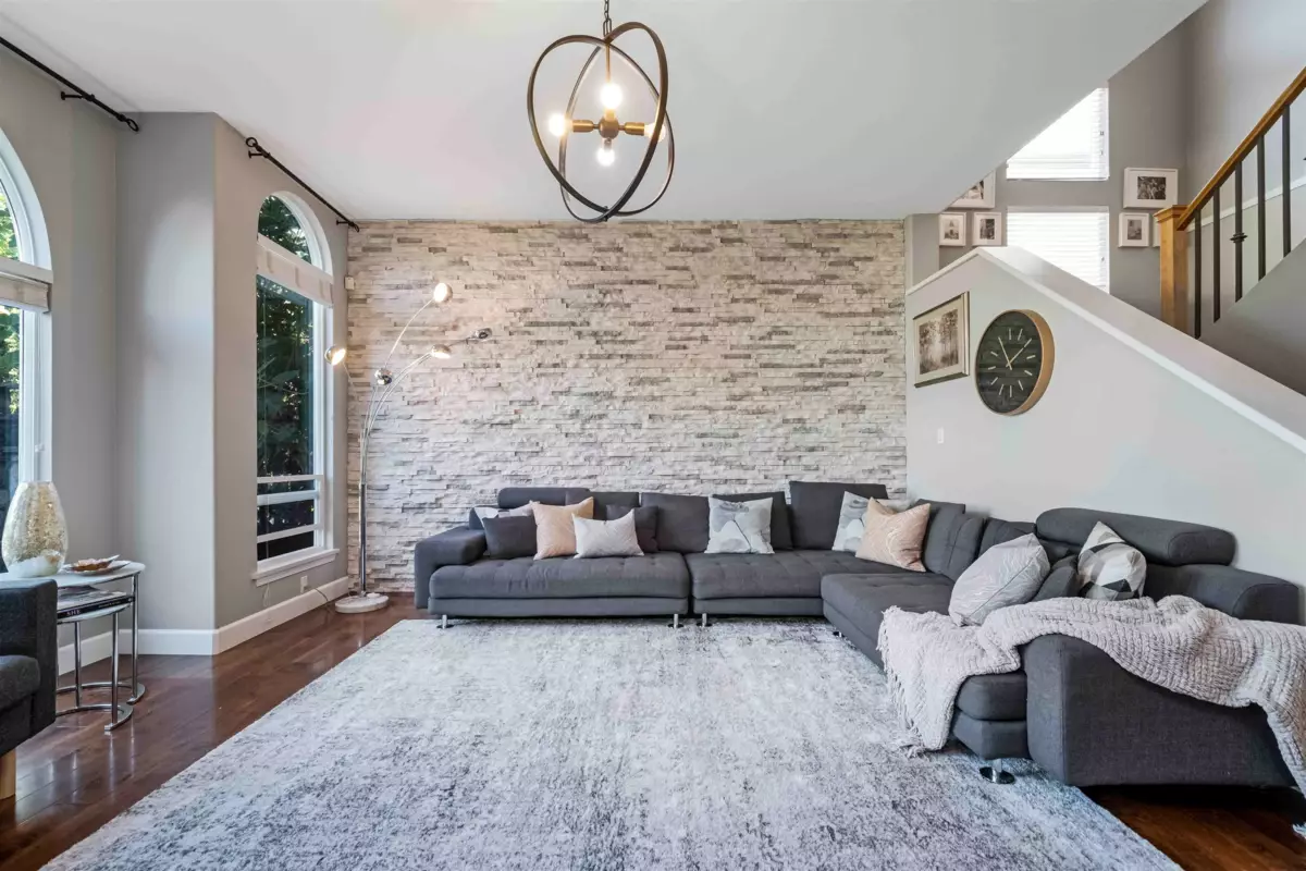 Living Room Photo of 16615 61 Avenue, Surrey, BC