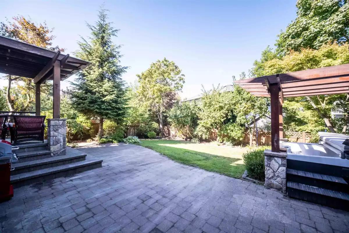 Outdoor Kitchen Photo of 16615 61 Avenue, Surrey, BC