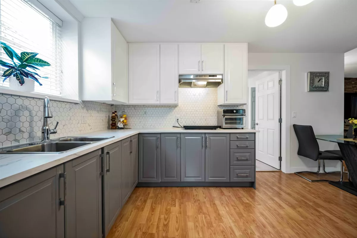 Outdoor Patio Photo of 16615 61 Avenue, Surrey, BC