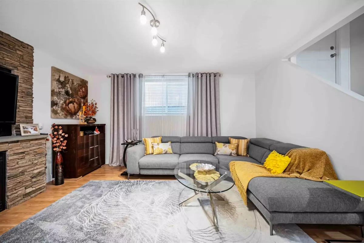 Staircase Photo of 16615 61 Avenue, Surrey, BC