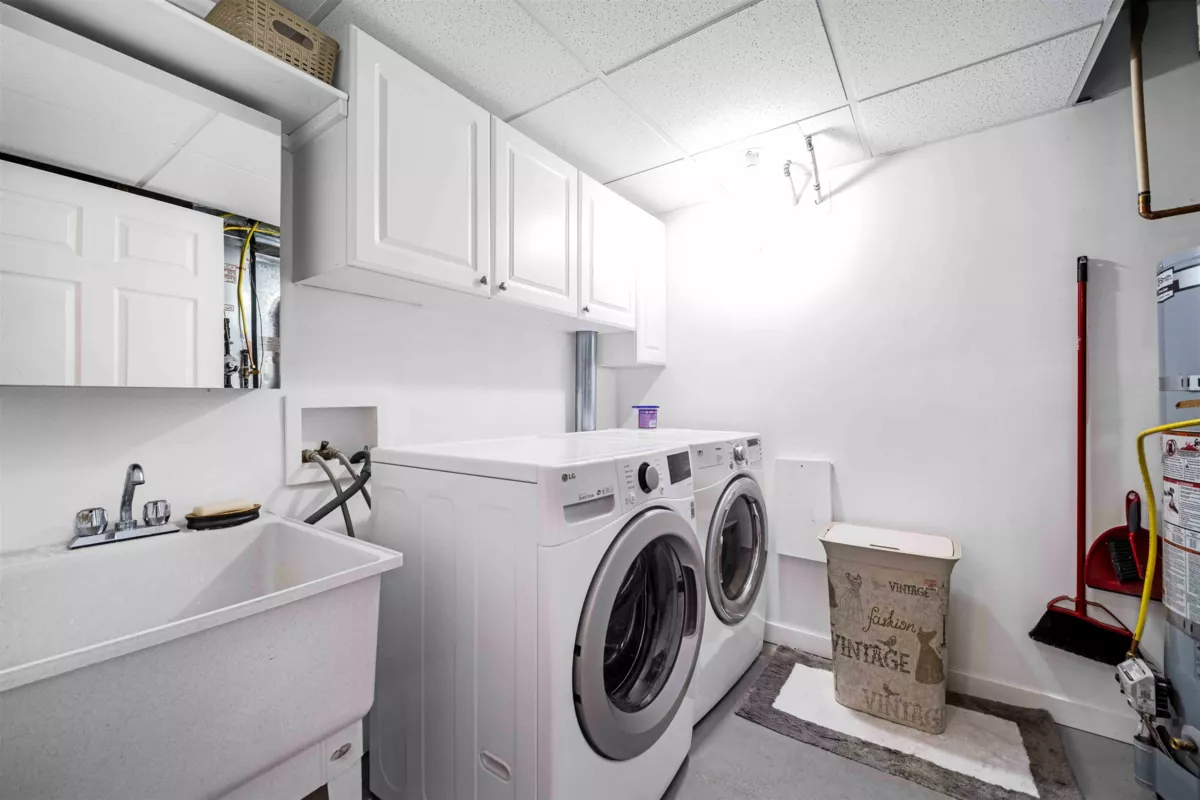 Swimming Pool Photo of 16615 61 Avenue, Surrey, BC