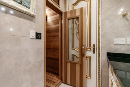 Hot Tub / Spa Photo of 1491 W 26th Avenue, Vancouver, BC