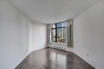 Hallway Photo of 1703 4505 Hazel Street, Burnaby, BC