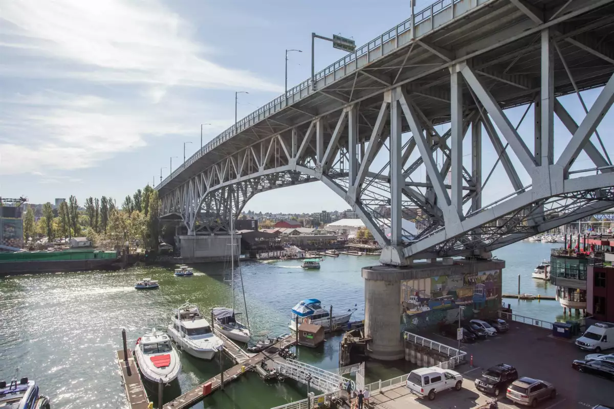Family Room Photo of 605 628 Kinghorne Mews, Vancouver, BC