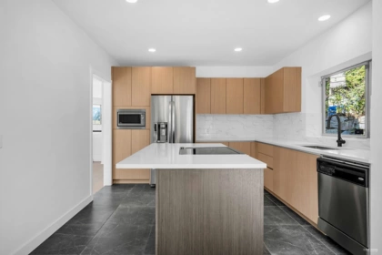 Breakfast Nook Photo of 4809 Northwood Place, West Vancouver, BC