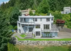 4809 Northwood Place, West Vancouver, BC