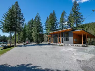 Garden / Landscaping Photo of 16 Garibaldi Drive, Whistler, BC