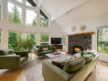 16 Garibaldi Drive, Whistler, BC, Whistler — Single Family Residence for sale
