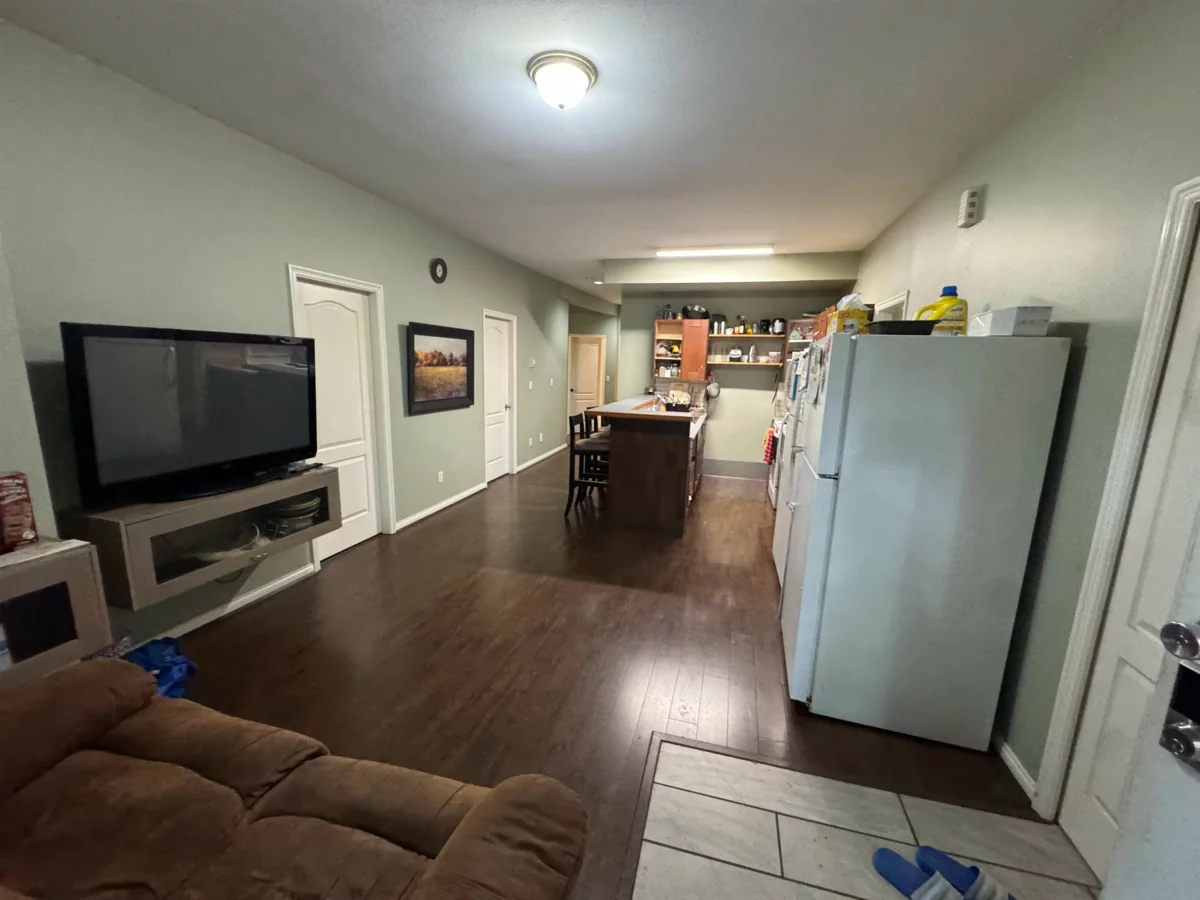 Breakfast Nook Photo of 6693 Canada Way, Burnaby, BC