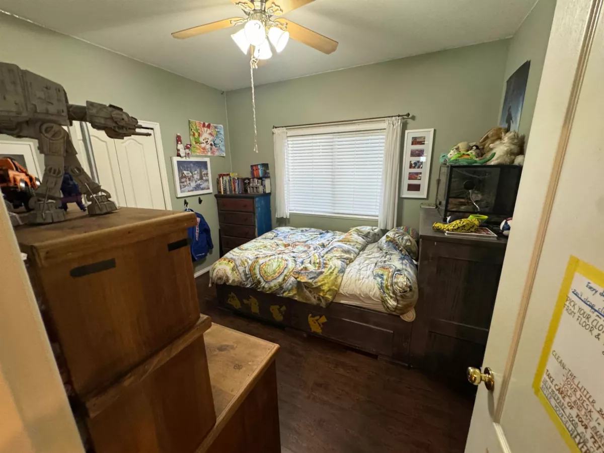 Dining Area Photo of 6693 Canada Way, Burnaby, BC